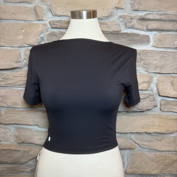 Halara Cropped Short Sleeve Top Keyhole Front Black Size Medium NWT Athleisure - Picture 1 of 9